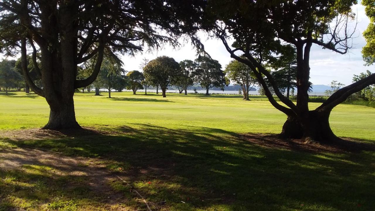 Omokoroa Golfers Retreat - B&B Εξωτερικό φωτογραφία